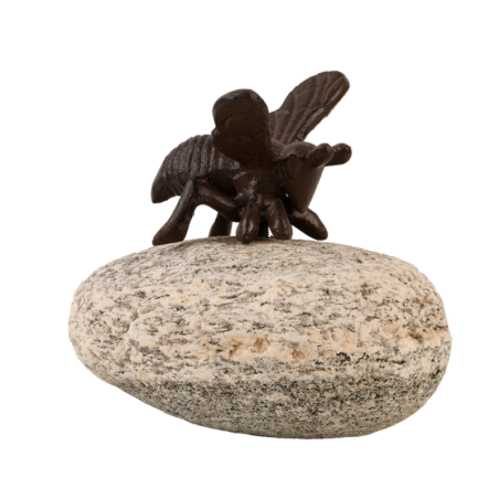 Décoration d'abeille sur galet en fonte et pierre - Marron/Beige - L 13,7 x P 11,6 x H 11,7 cm