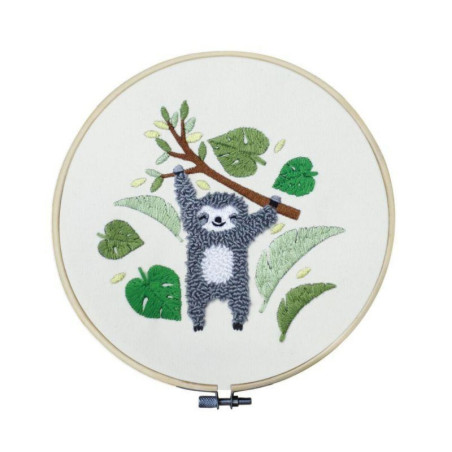 Kit complet punch needle "Paresseux " - Blanc et Vert - 21 cm