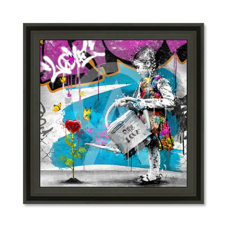 Cadre en bois avec impression en PVC vernis "La Petite Fille à l'Arrosoir" - Noir mat - 40 x 40 cm - Collection Romaric